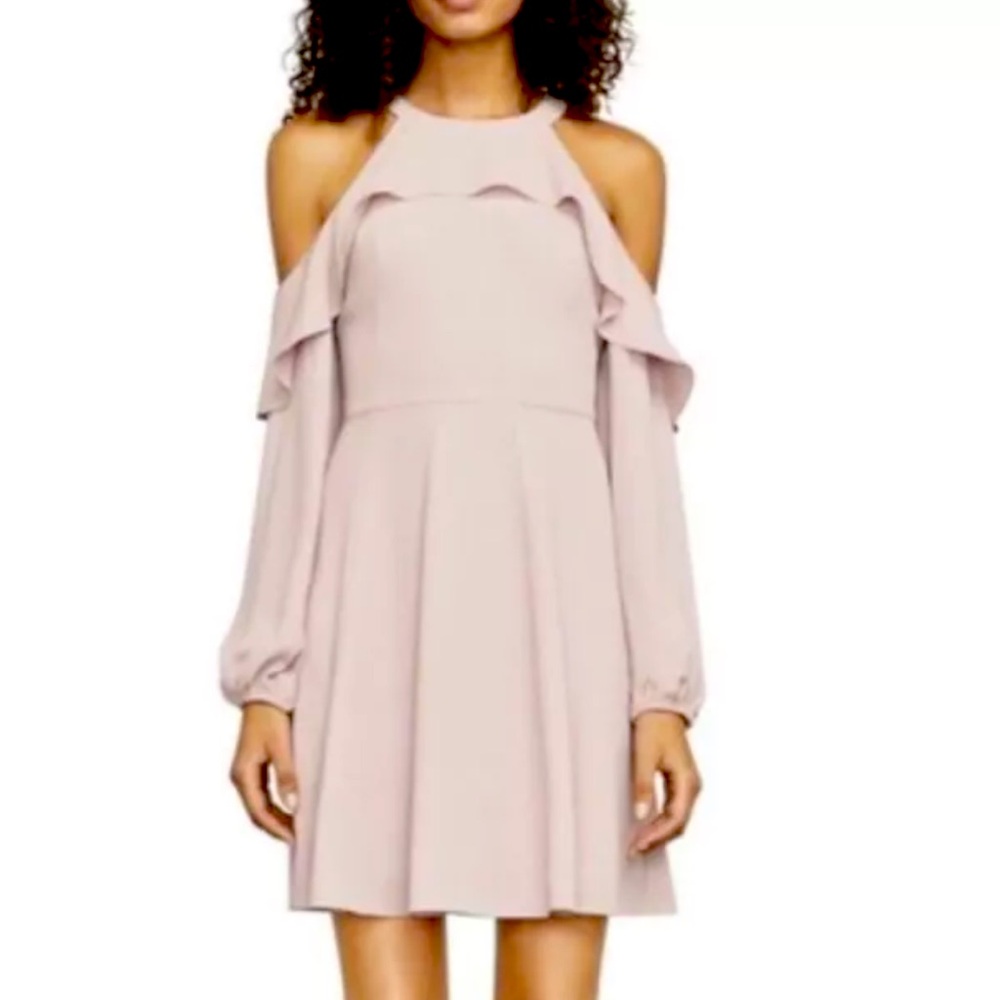 BCBG MAXAZRIA  KATRINA COLD SHOULDER LONG SLEEVES DRESS SZ 4 perfect conditions